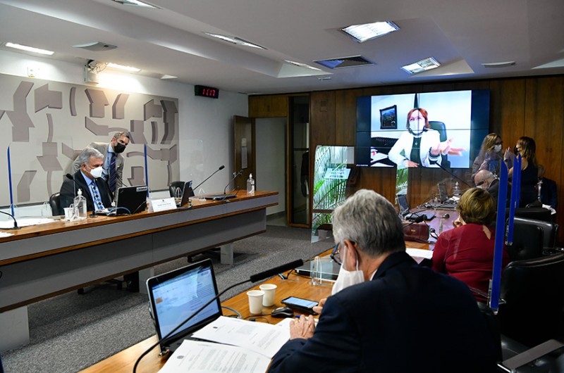 Plenário votará estratégia de combate a fadiga crônica e fibromialgia