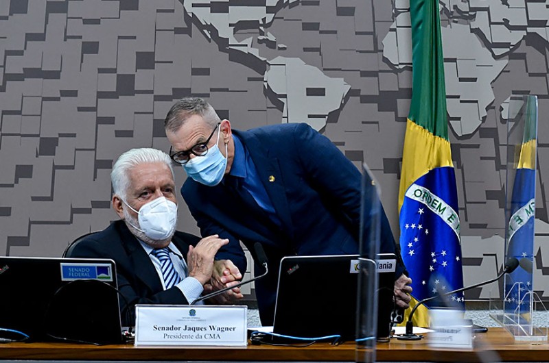 Projeto que endurece penas contra maus-tratos a animais vai ao Plenário
