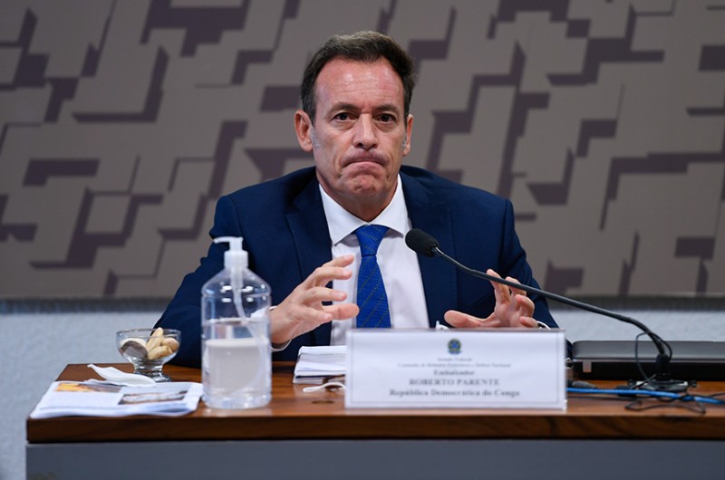 Aprovada indicação de Roberto Parente para a embaixada no Congo