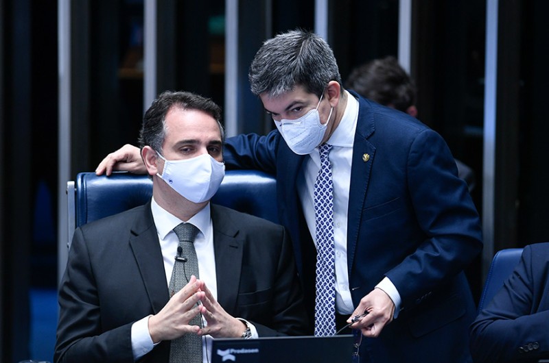 Aprovado projeto que renomeia comenda para ampliar homenagem a profissionais da saúde