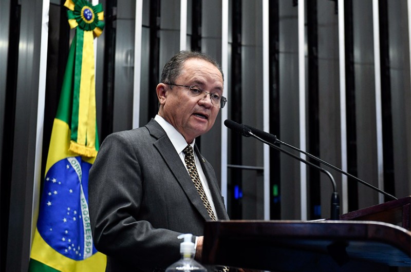 Senado aprova tributação menor para caminhoneiros MEI