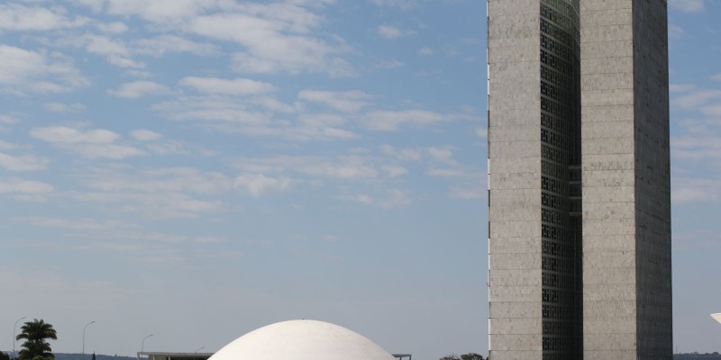 Congresso promulga trecho restante da PEC dos precatórios
