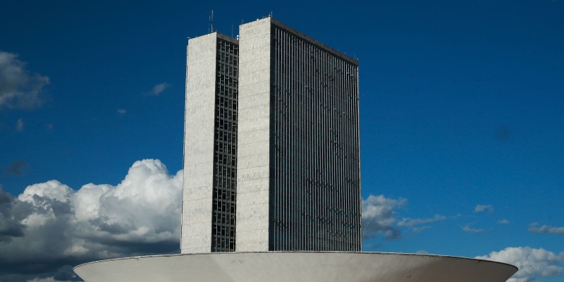 Câmara aprova projeto que regulamenta cobrança de ICMS 