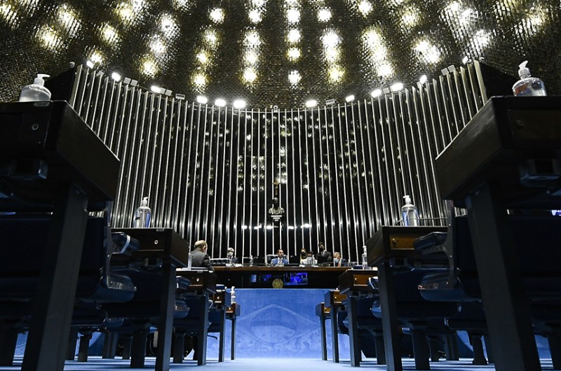 Congresso derruba veto a renegociação extraordinária de dívidas constitucionais