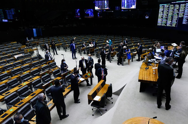 Aprovado crédito suplementar para seis estatais