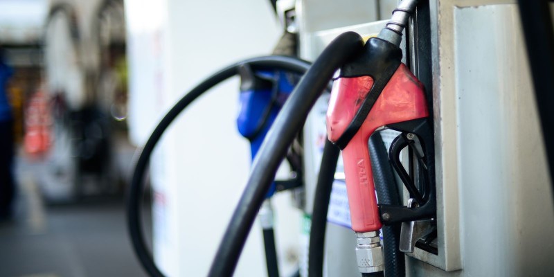Sancionada lei que autoriza postos a comprarem etanol de produtores