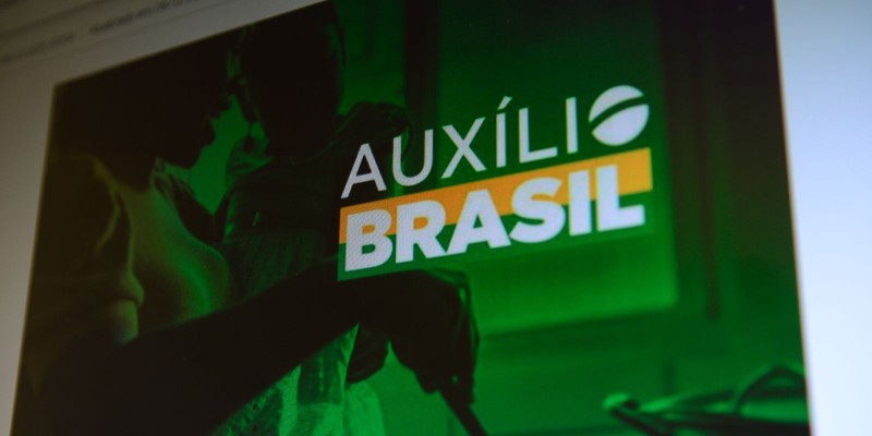 Caixa paga Auxílio Brasil a cadastrados com NIS final 8