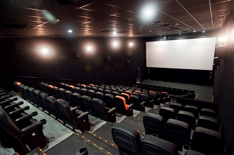 Promulgada lei que adia prazo para acessibilidade obrigatória nos cinemas