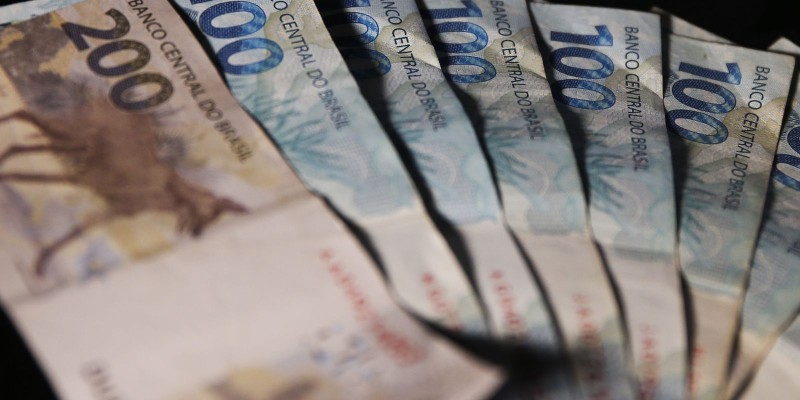 União pagou R$ 303,41 bi em dívidas a estados e municípios em 2021