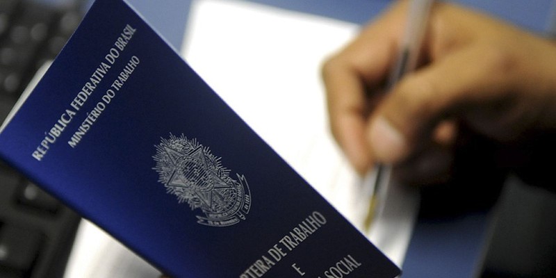 IBGE: Desemprego cai para 11,6% em novembro