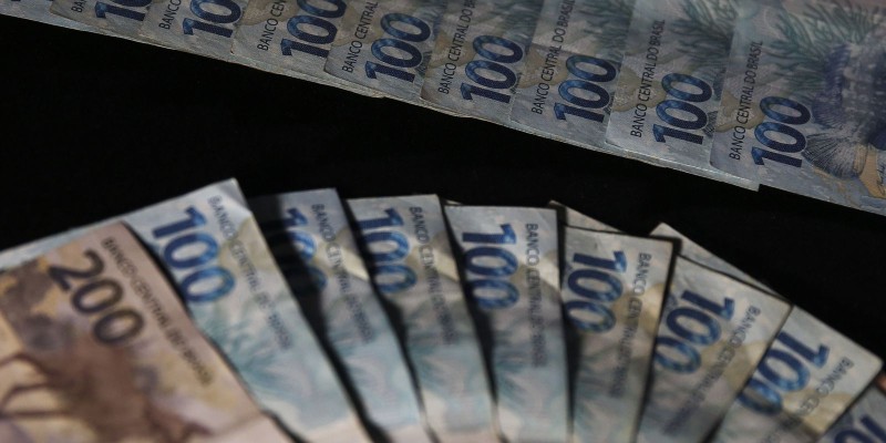 Teto de gastos fecha 2021 com folga de R$ 27,53 bilhões