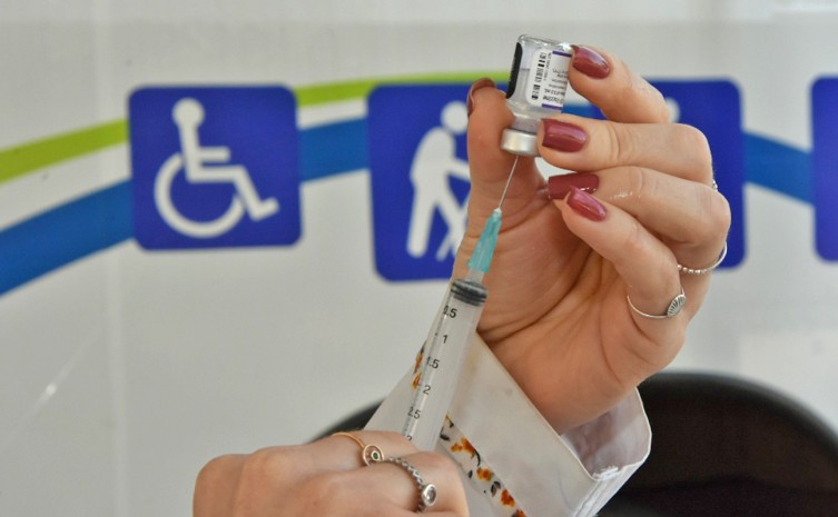Tocantins recebe novas doses de vacinas contra a covid-19