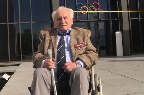 Morre último soldado que ajudou na libertação de Auschwitz 