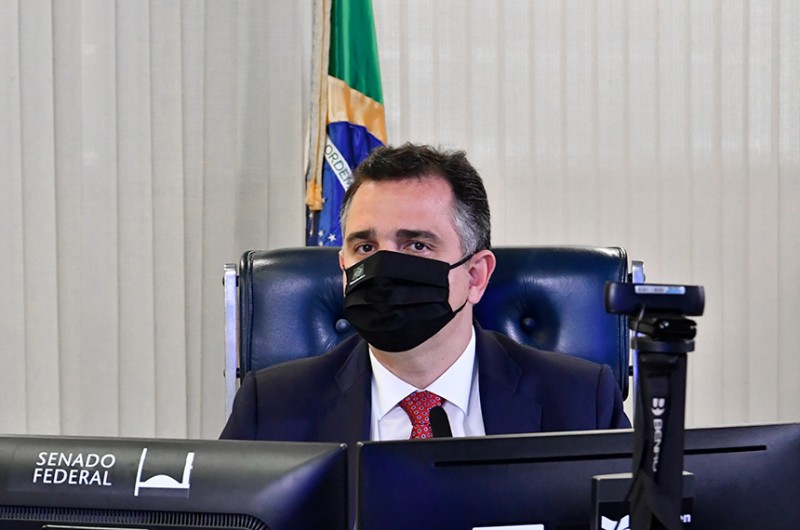 Senadores lamentam a morte de Mozart Vianna, ex-secretário da Mesa da Câmara