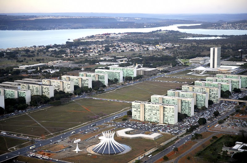 Medida provisória abre crédito de R$ 235 milhões para três ministérios