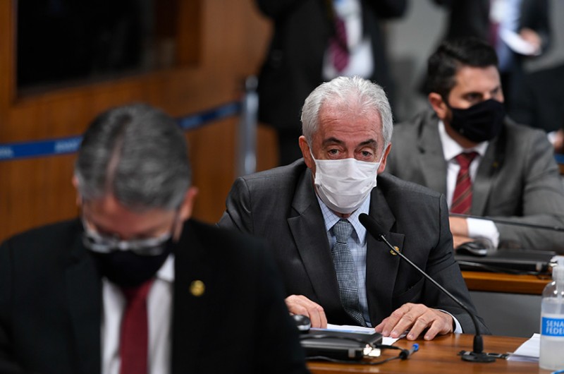 CPI aprova acareação entre coordenadora de Imunizações e médica Luana Araújo
