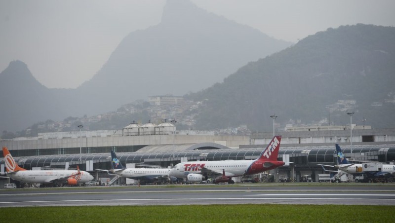 Mais de oito milhões de pessoas voaram pelo país em janeiro deste ano