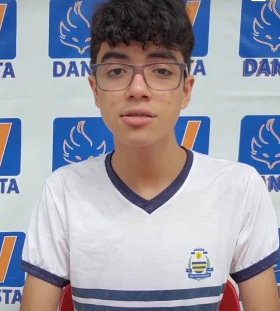 Alunas e professora de Palmas participam da cerimônia do Prêmio Abracopel de Jornalismo