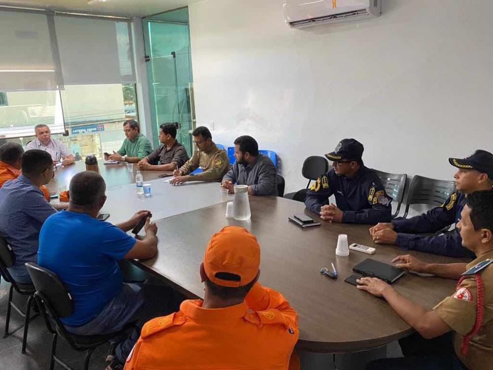 Prefeitura de Porto Nacional realiza reunião extraordinária e anuncia medidas de reforço à segurança das escolas no município