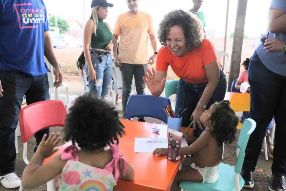 Prefeitura nos Bairros leva serviços e gabinete da prefeita Josi Nunes ao Residencial Madrid