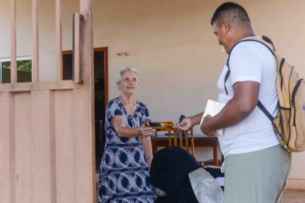 USF faz mutirão contra dengue na Arno 44