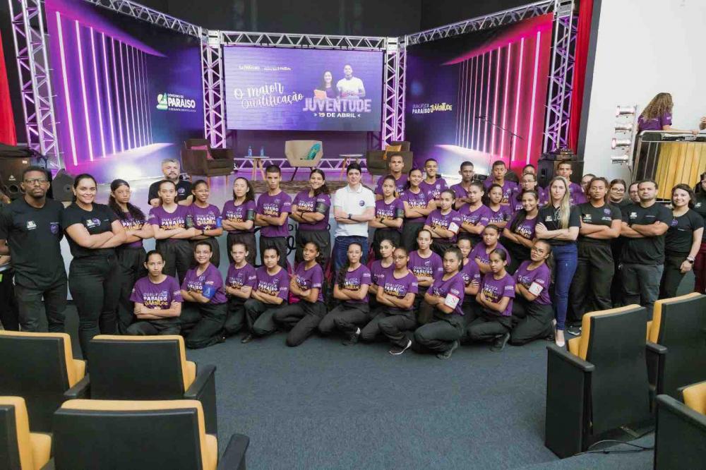 Lançamento do Programa Qualifica Paraíso Juventude lota o teatro do Palácio da Cultura Cora Coralina