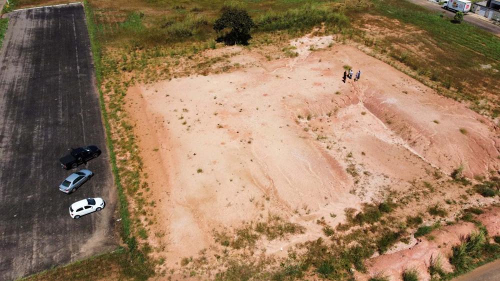 Obra para construção do Centro de Convenções é retomada em Paraíso