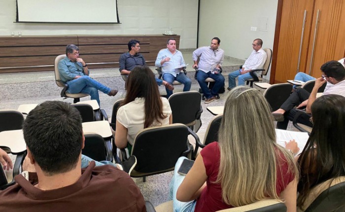 Secretários da Saúde e representantes do Simed e CRM se reúnem para debater regulação de pacientes do SUS