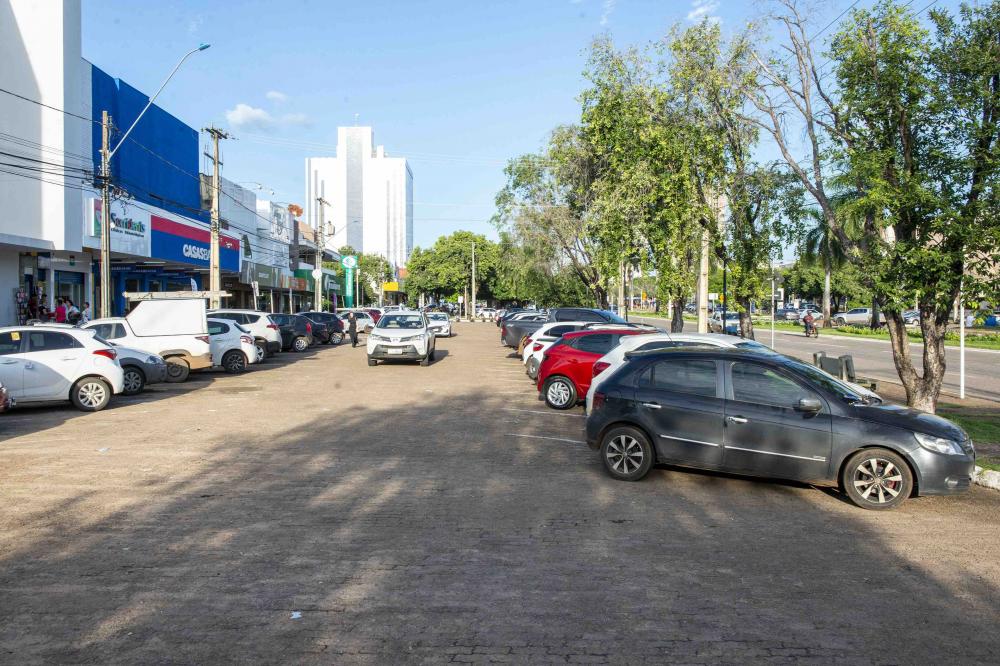 Prefeitura de Palmas cria vagas de estacionamento exclusivas para autistas