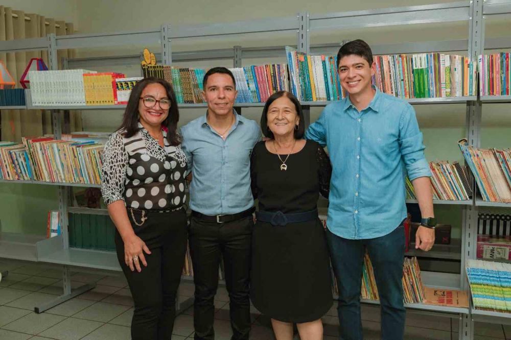 Prefeito Celso Morais inaugura Escola Municipal Pedro Ludovico Teixeira que está em novas instalações