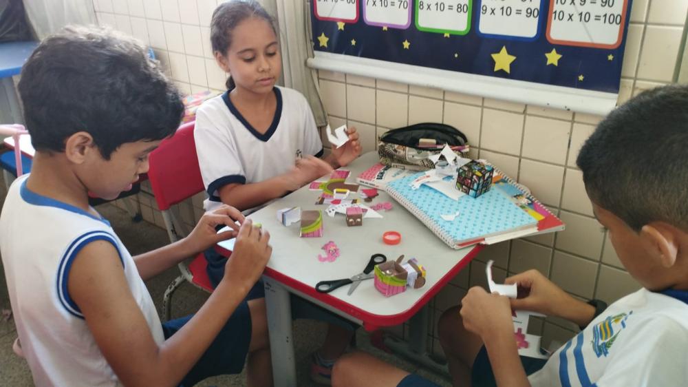 Estudantes desenvolvem competências socioemocionais com atividades do Aprova Brasil