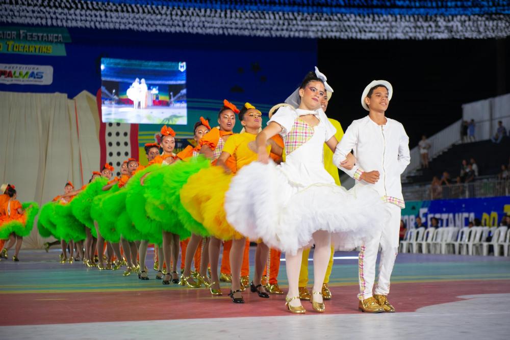 São João Vem de Berço leva emoção à segunda noite de festa
