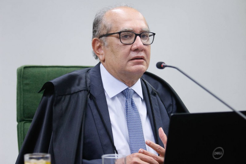 Gilmar Mendes autoriza auditor do TCU a ficar calado na CPI