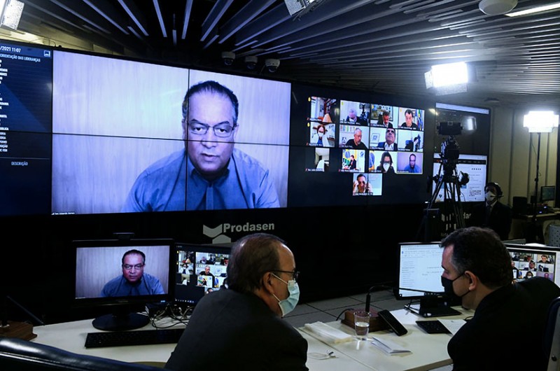 Aprovado crédito de R$ 450 milhões para socorrer atingidos por enchentes