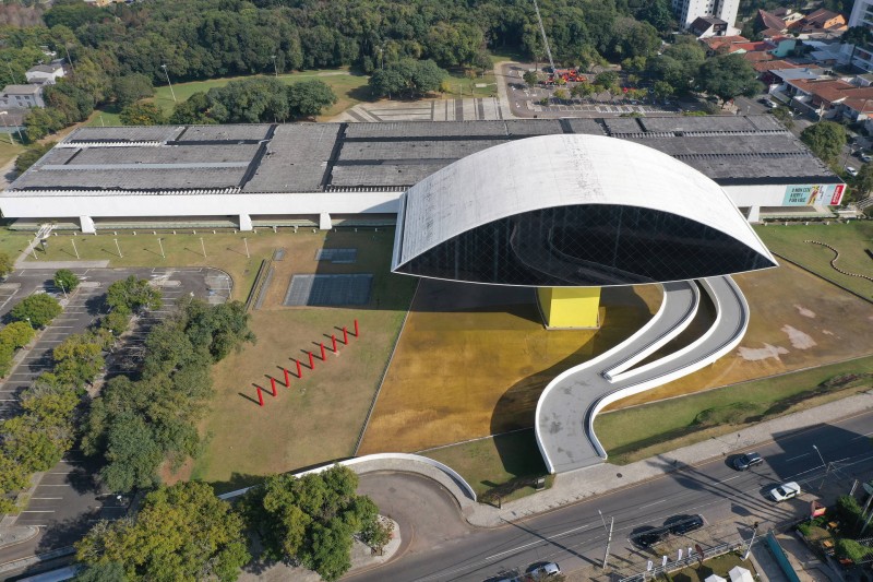 Museu Oscar Niemeyer lança a oficina artística MON ao Vivo