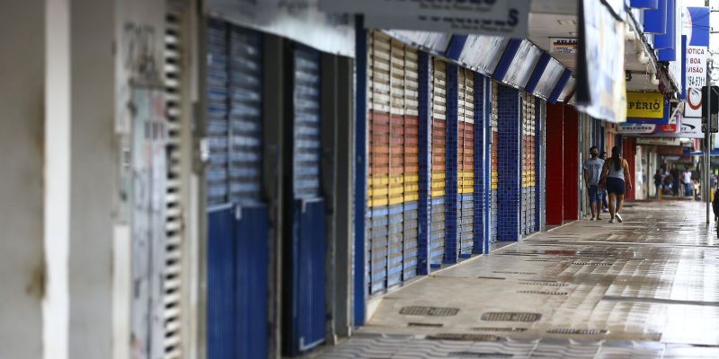 Covid-19: casos aumentam e cidades de São Paulo voltam ao confinamento