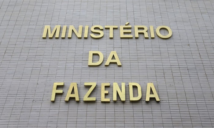 Governo bloqueia mais R$ 1,1 bilhão do Orçamento