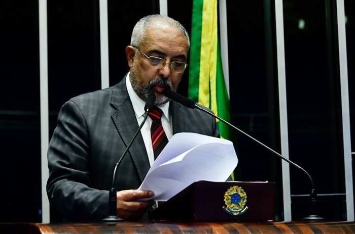 Paim ressalta importância do investimento no ensino técnico