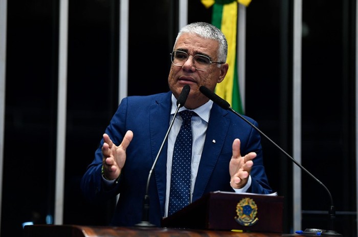 Ao celebrar manifestações, Girão diz que Senado tem o dever moral de rejeitar Dino ao STF