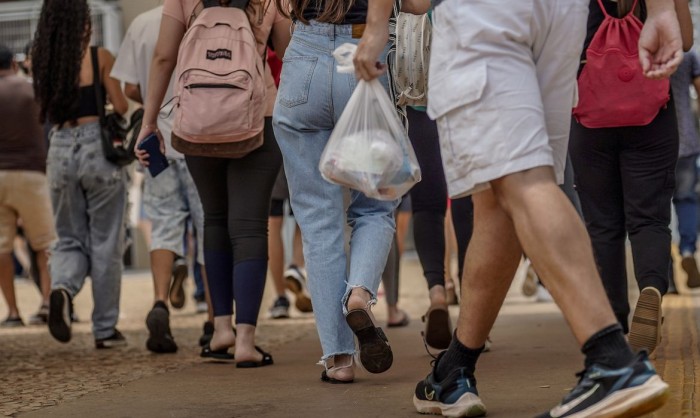 População em situação de rua é tema de redação da reaplicação do Enem