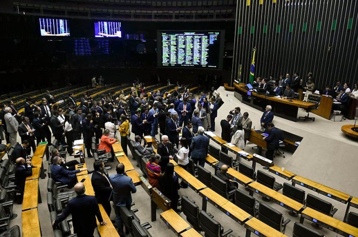 Congresso decide manter a maioria dos vetos presidenciais