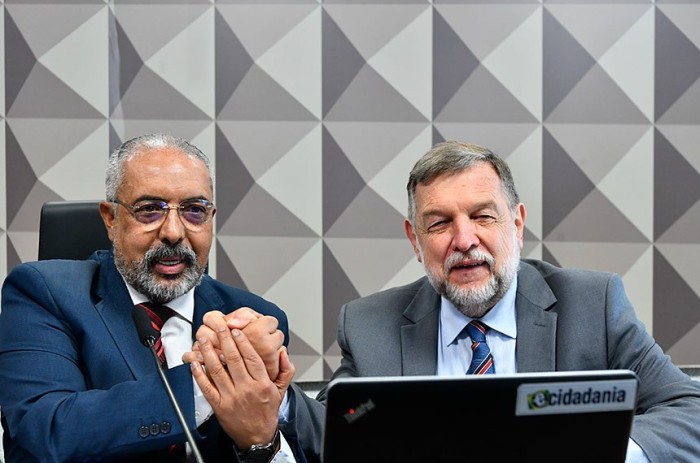 CDH aprova prorrogação de cotas para negros em concursos