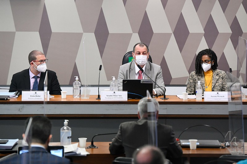 Contra novas 'mortes evitáveis', depoentes defendem vacinação e lockdown