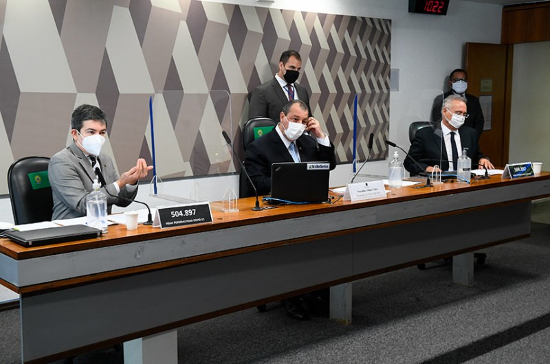 Senadores defendem prorrogação da CPI da Pandemia