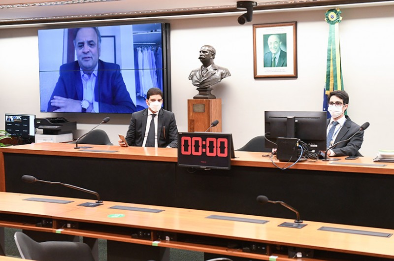 Aécio Neves presidirá comissão mista que fiscaliza ações de inteligência