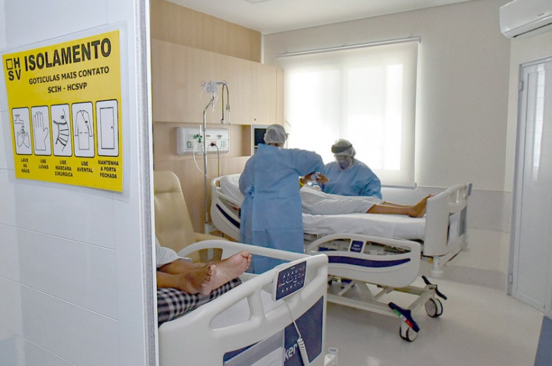 Projeto de lei prevê ações de prevenção contra suicídio para profissionais do SUS