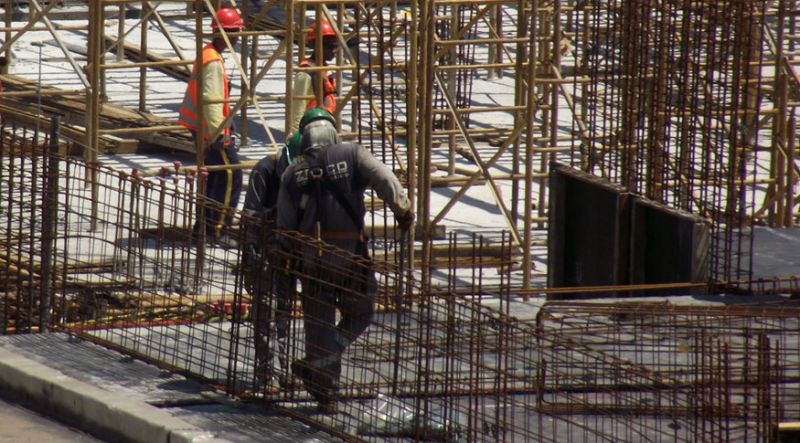 Atividade e emprego na construção recuam pelo 5º mês consecutivo 