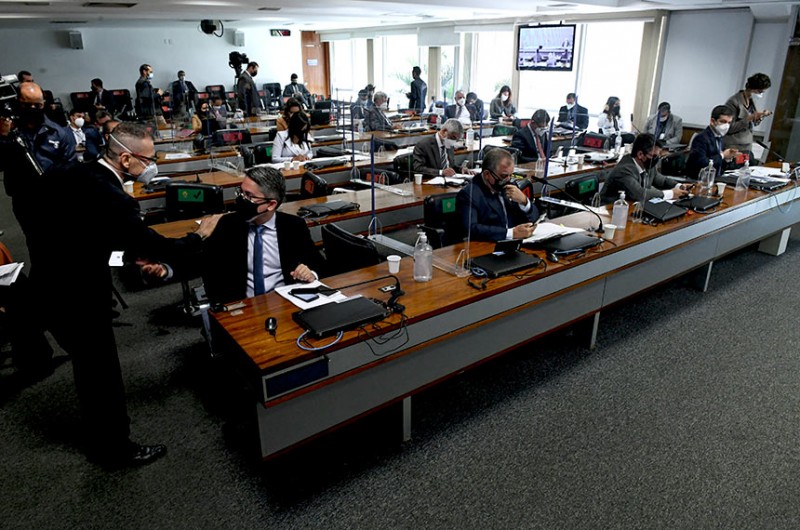 CPI pode quebrar sigilos dos deputados Ricardo Barros e Luis Miranda