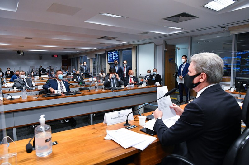 CI aprova indicados para Anatel e Anac