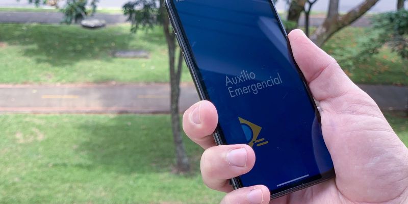 Caixa paga hoje auxílio emergencial a nascidos em agosto